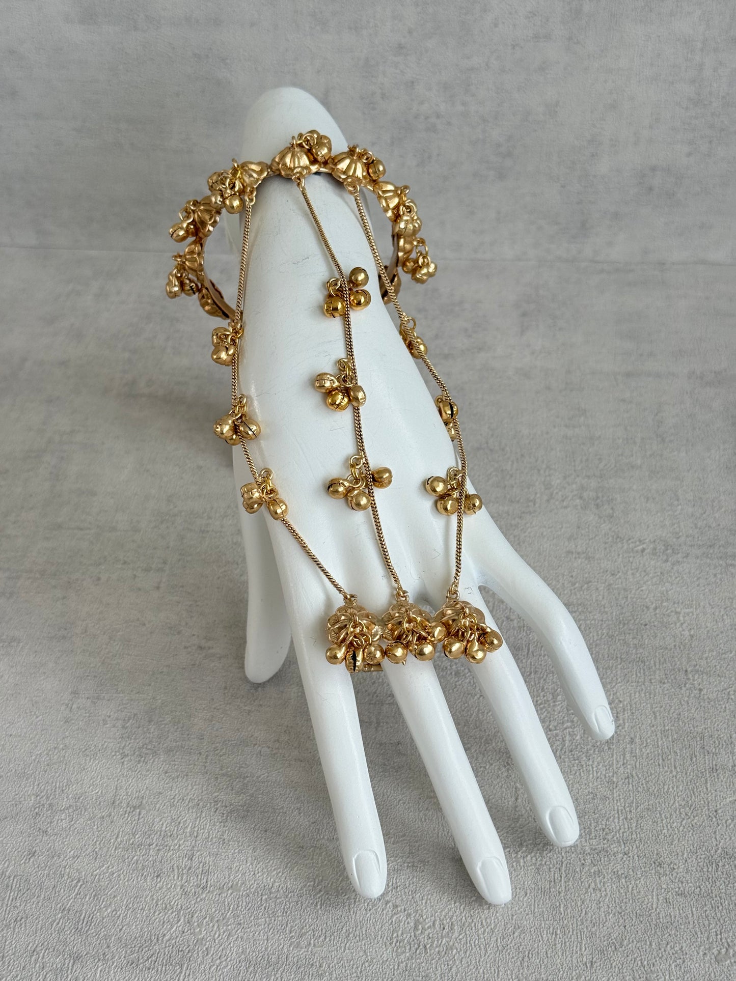 Ayura Designs Hejal Haathphool Set of 2 – Three Finger Style Hand Harness with Ghungroo Detailing & Gold Finish