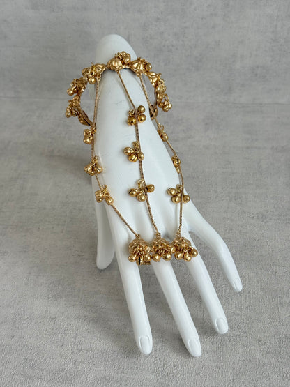 Ayura Designs Hejal Haathphool Set of 2 – Three Finger Style Hand Harness with Ghungroo Detailing & Gold Finish