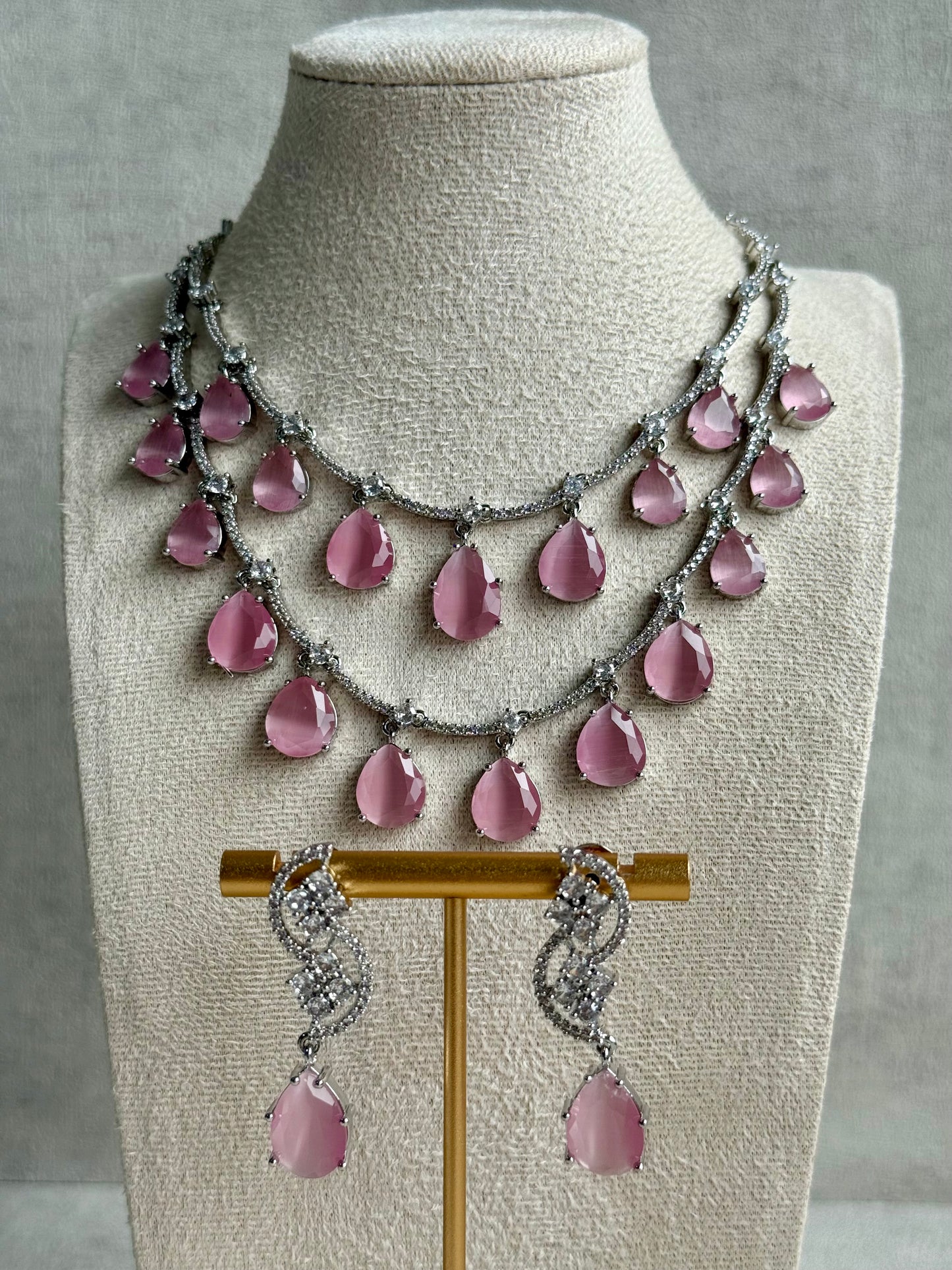 Ayura Designs Nida Set with Necklace & Earrings – Amethyst Purple Stones, Diamond-Cut Detailing & Silver Finish