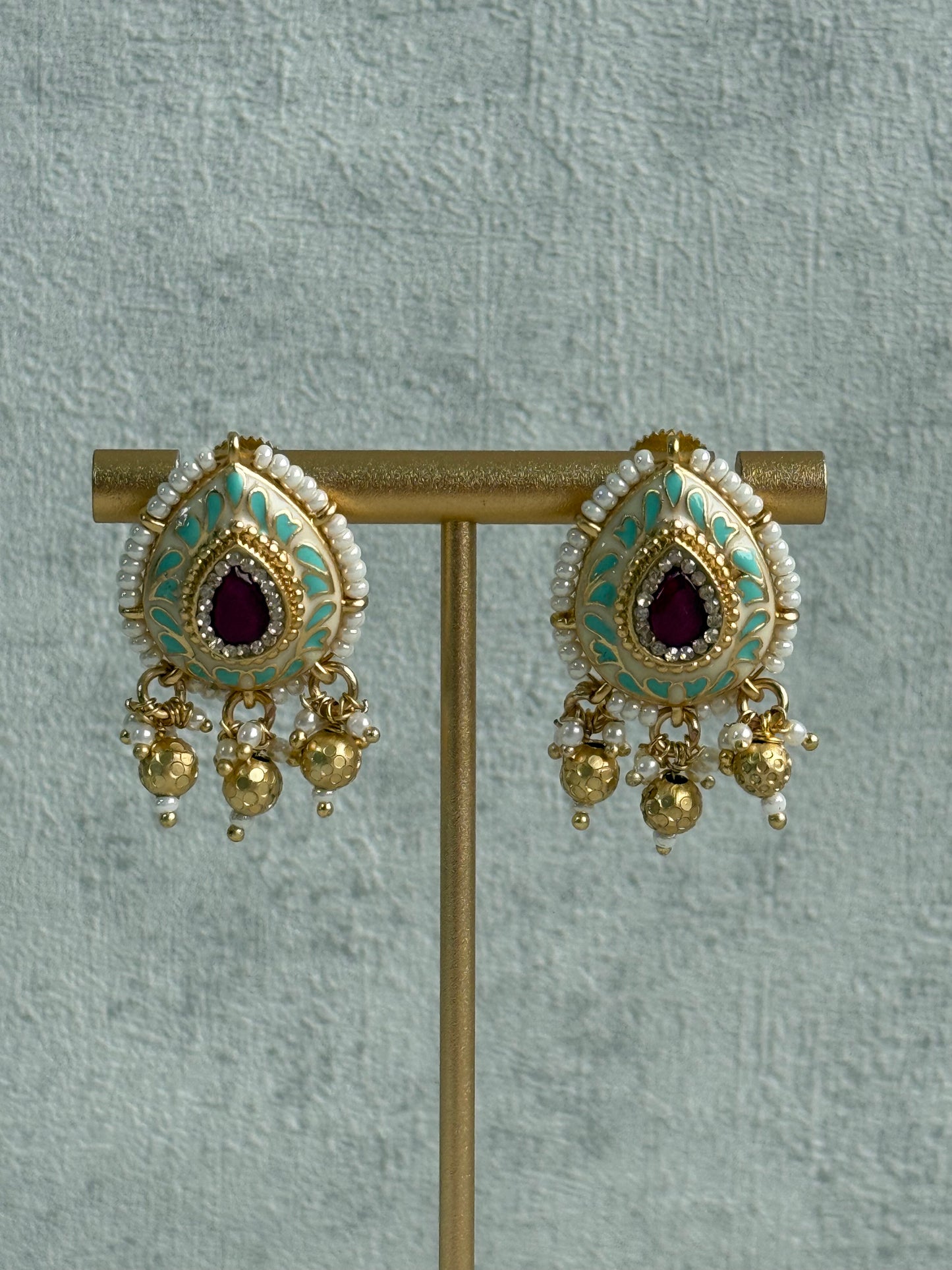 Ayura Designs Aaira Set with Necklace & Studs – Mint Green Meenakari with Rani Pink Centre & Pearl Detailing