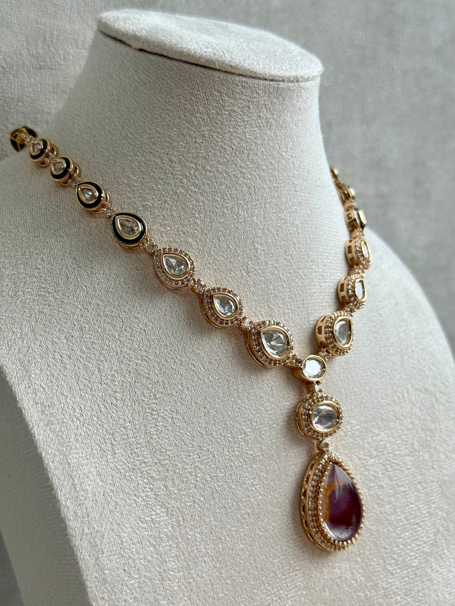 Ayura Designs Lilly Set with Necklace & Earrings – Burnt Crimson Marble Stones, Mirror-Cut Accents & Antique Gold Finish
