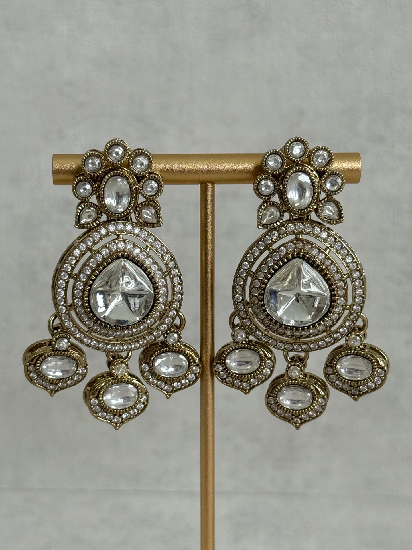 Ayura Designs Rahi Necklace Set with Earrings & Tikka – Ivory Pearl Stones with Mirror-Cut Detailing & Pearl Strands