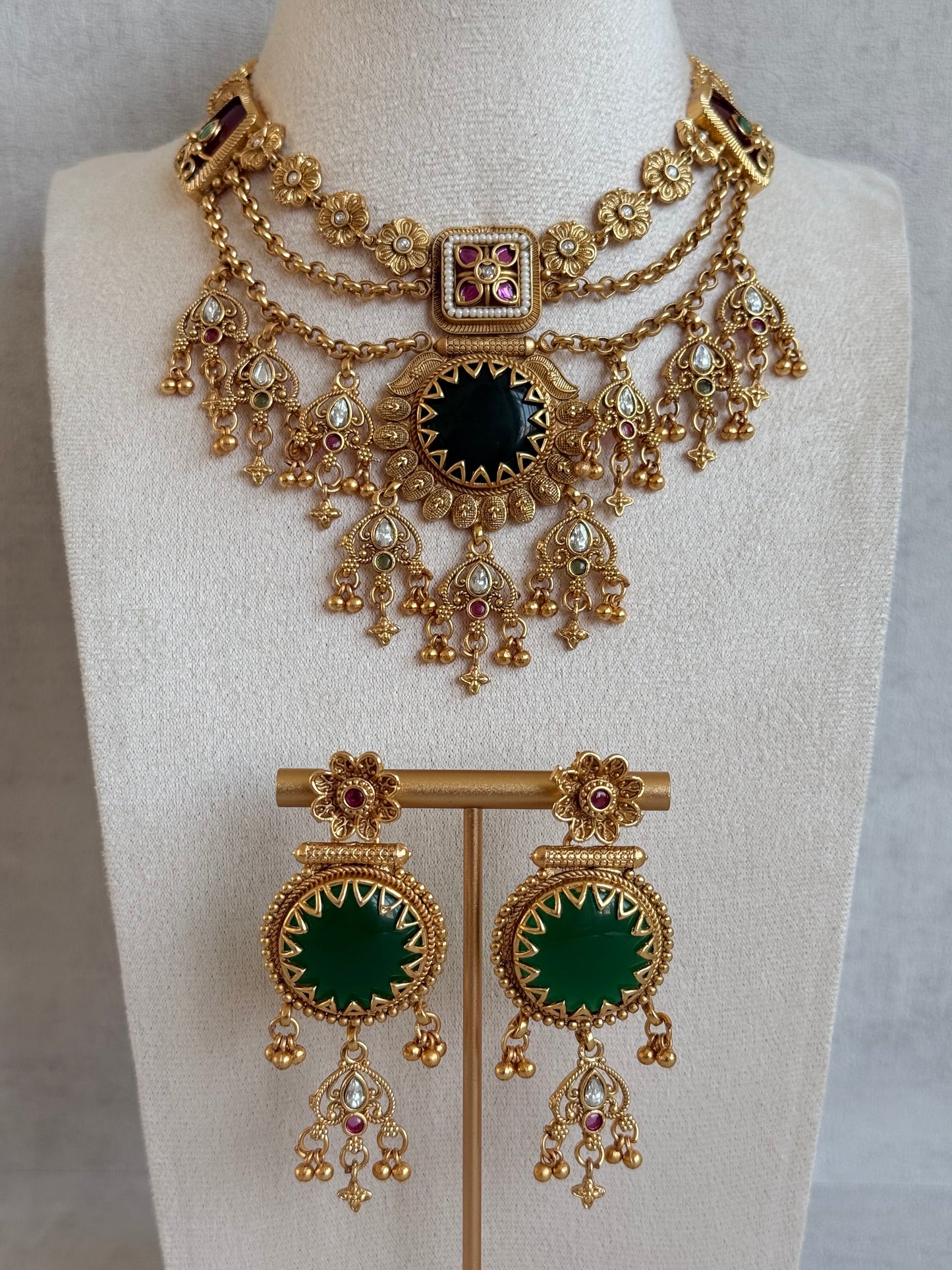 Ayura Designs Bolavi Necklace Set with Earrings – Green Stones, Kundan & Ghungroo Detailing