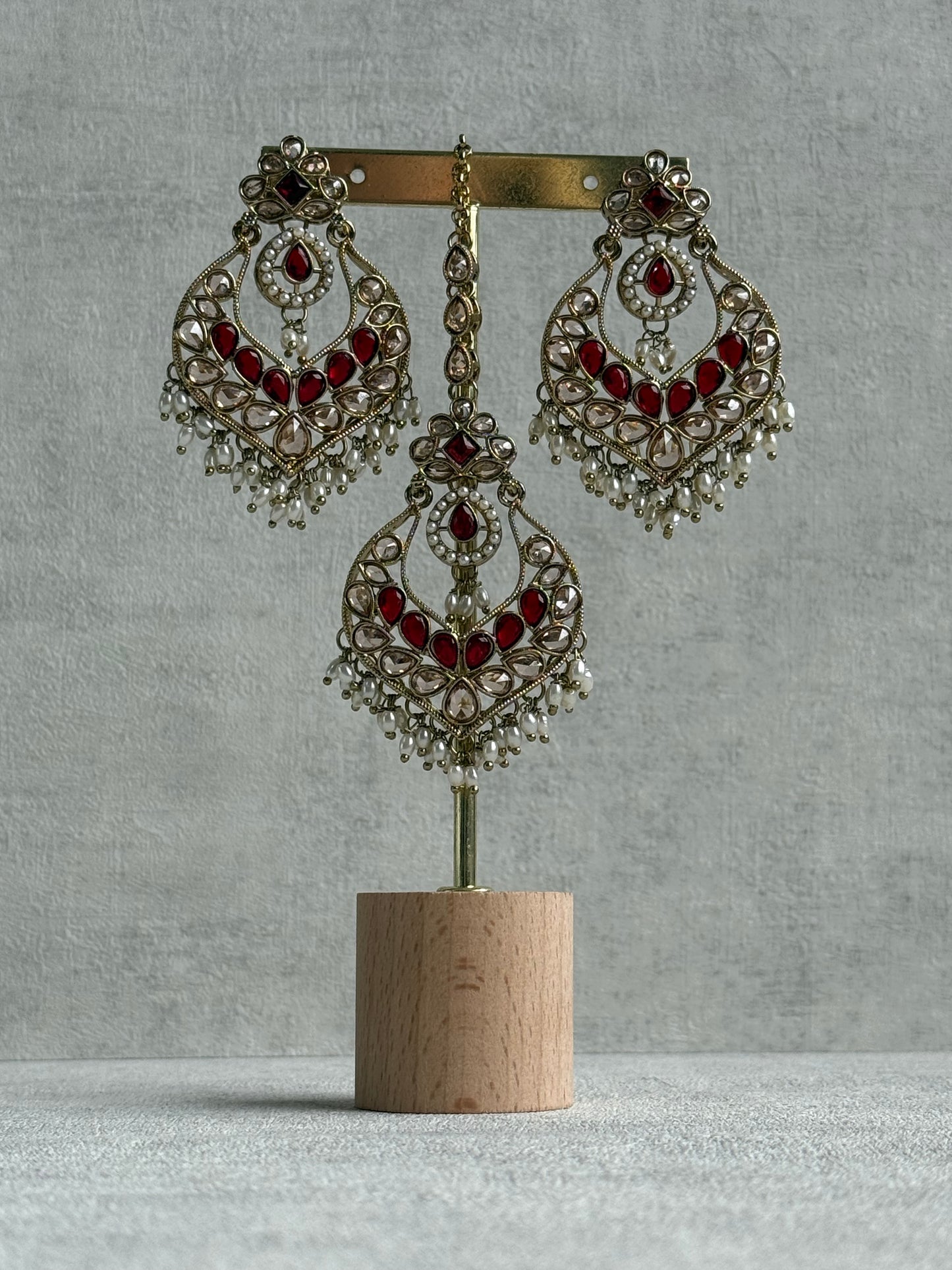 Ayura Designs Damini Tikka Set – Mirror-Cut Kundan Earrings & Tikka with Ruby Red Enamel and Pearl Detailing