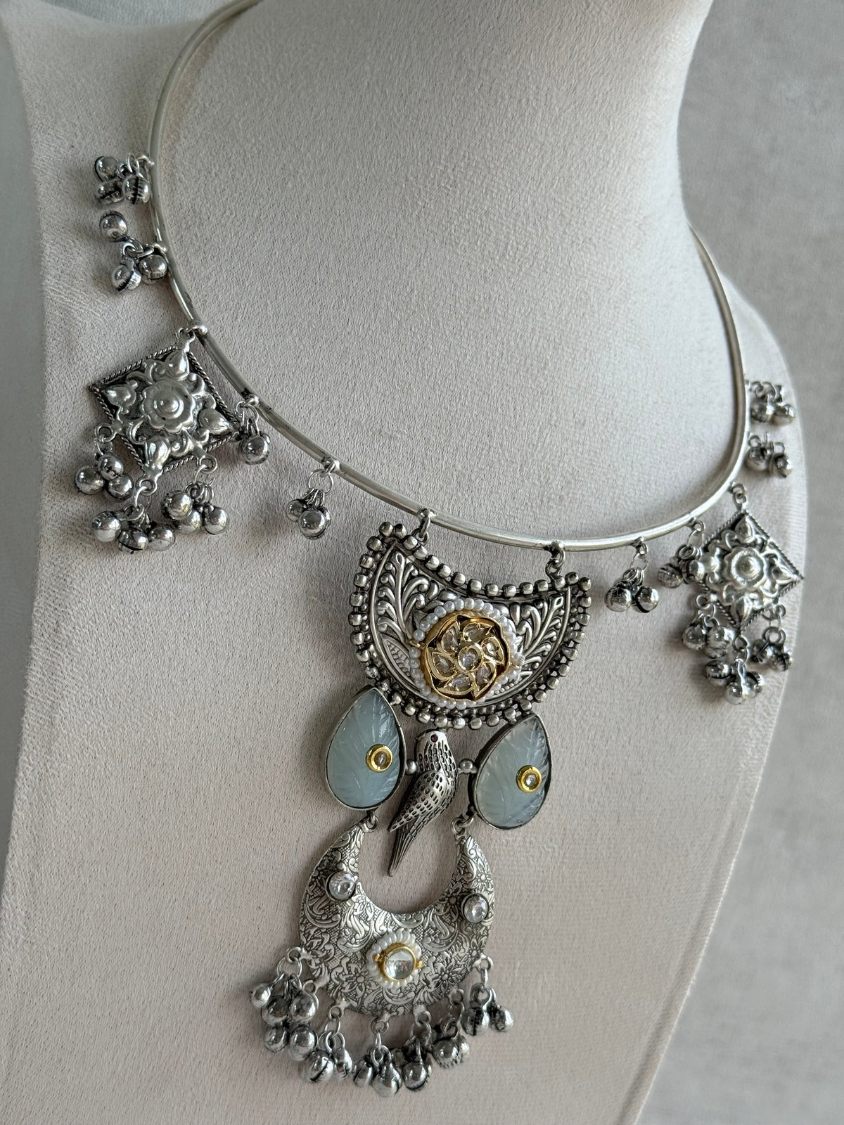 Ayura Designs Jiyana Collar Necklace Set – Dove Grey Carved Teardrop Stones & Oxidised Silver Finish