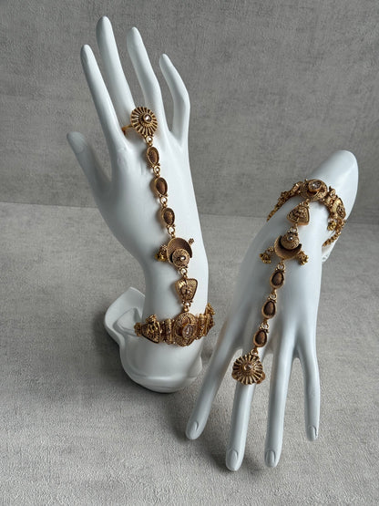 Ayura Designs Rewa Haathphool – Set of 2 Antique Gold Filigree Hand Ornament with Kundan Detailing