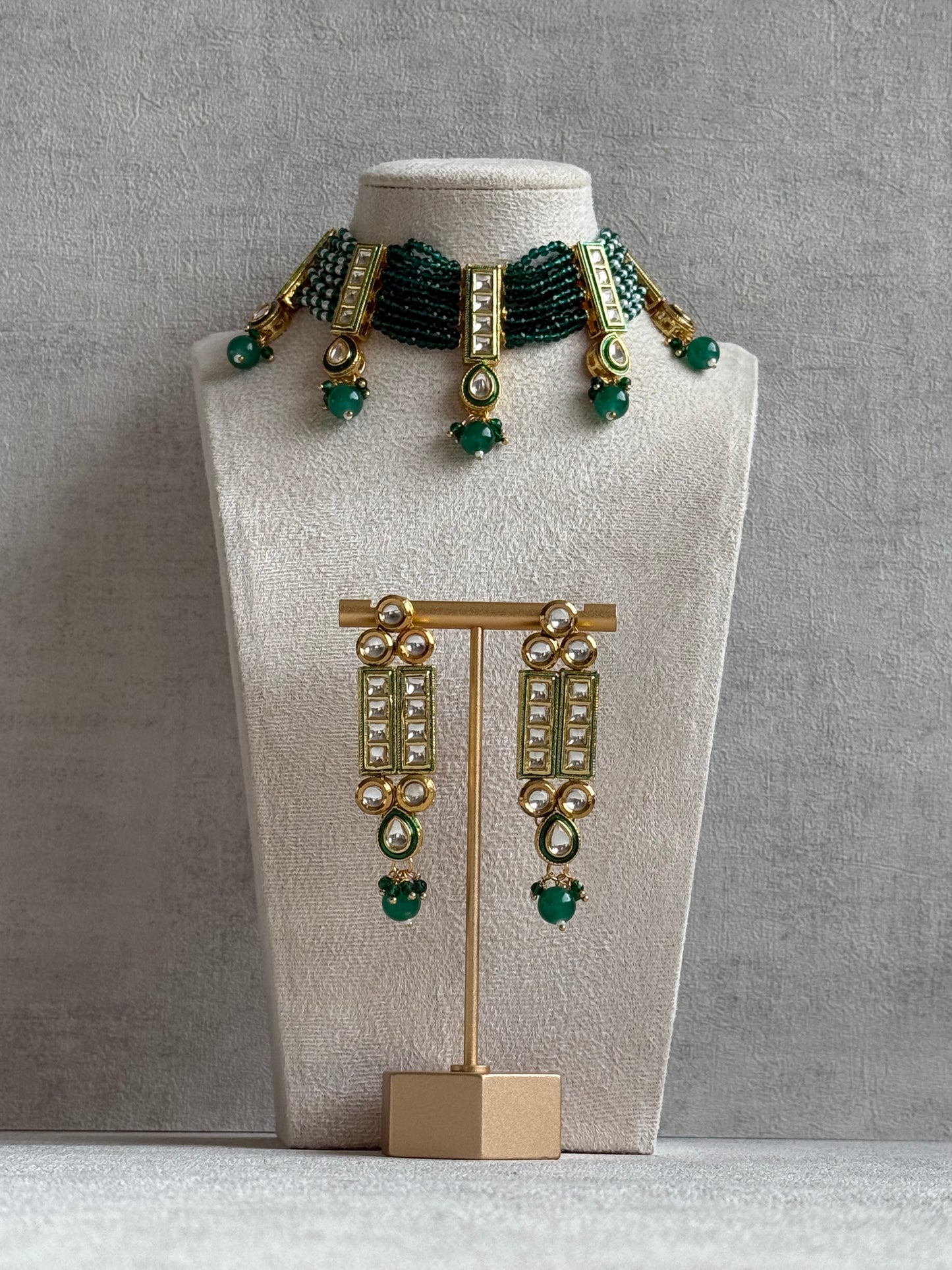Ayura Designs Taanvi Choker Set – Emerald Green Beaded Choker & Earrings with Kundan Panels, Gold Finish & Drop Detailing