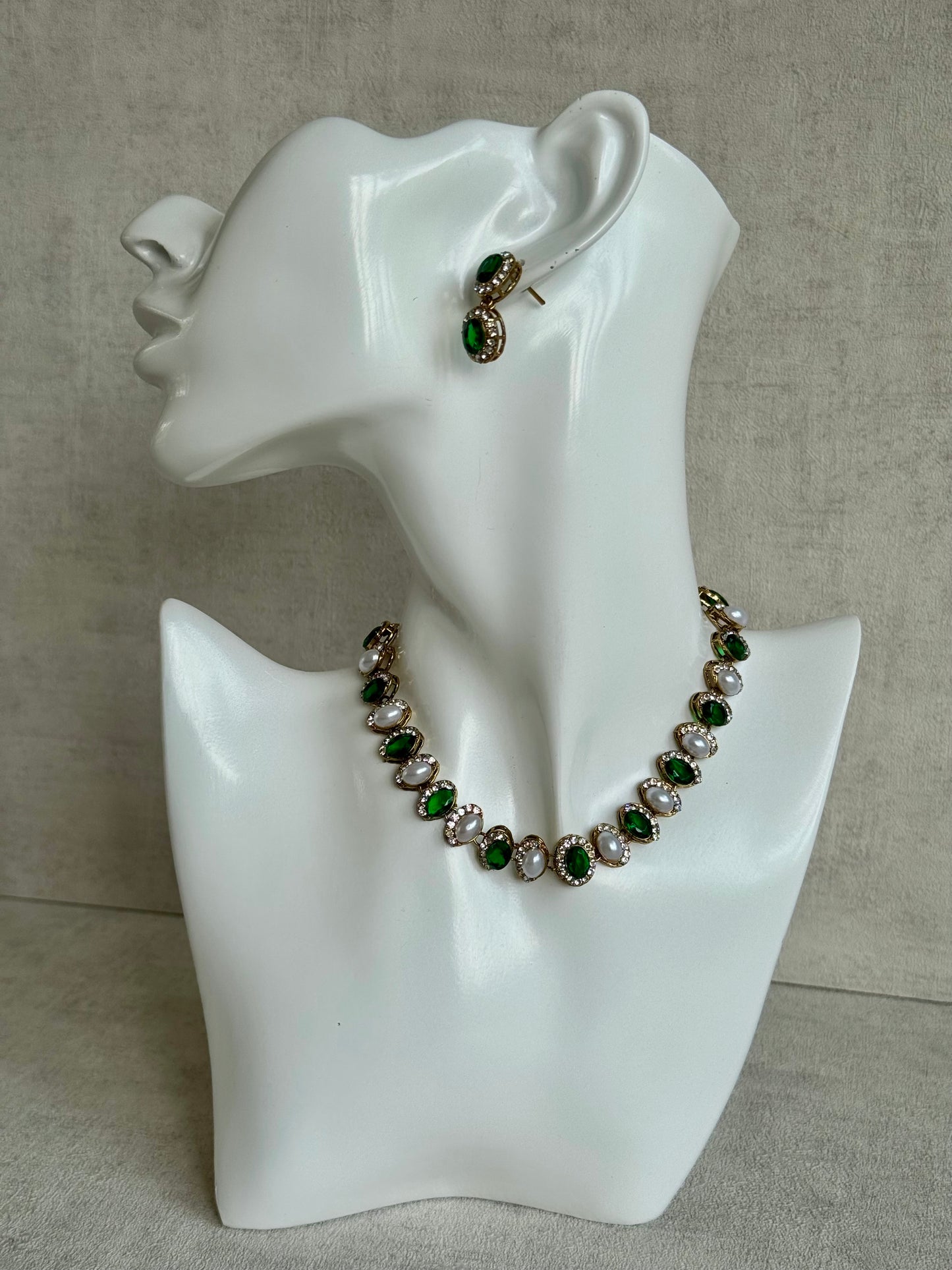 Ayura Designs Eira Set – Necklace, Earrings & Tikka with Emerald Green & Ivory Oval Stones in Antique Gold