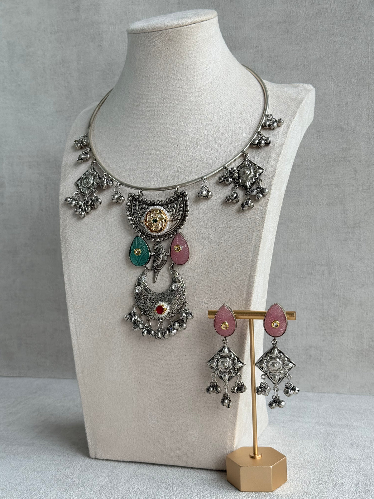 Ayura Designs Jiyana Collar Necklace Set – Blush Pink & Aqua Green Carved Teardrop Stones & Oxidised Silver Finish