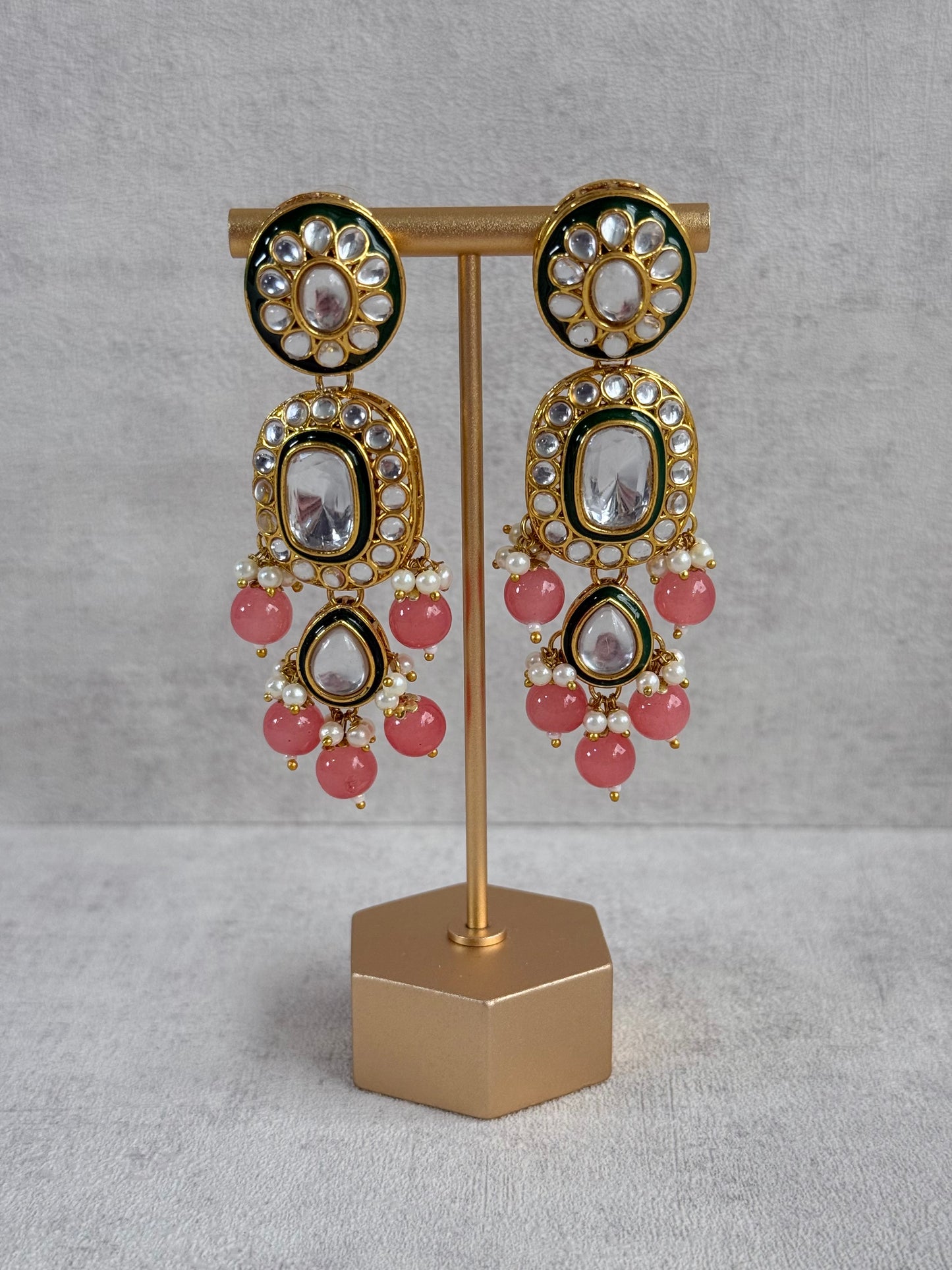 Ayura Designs Jashan Set with Necklace, Earrings, Tikka & Passa – Kundan Detailing, Pearl Drops & Blush Peach Beads