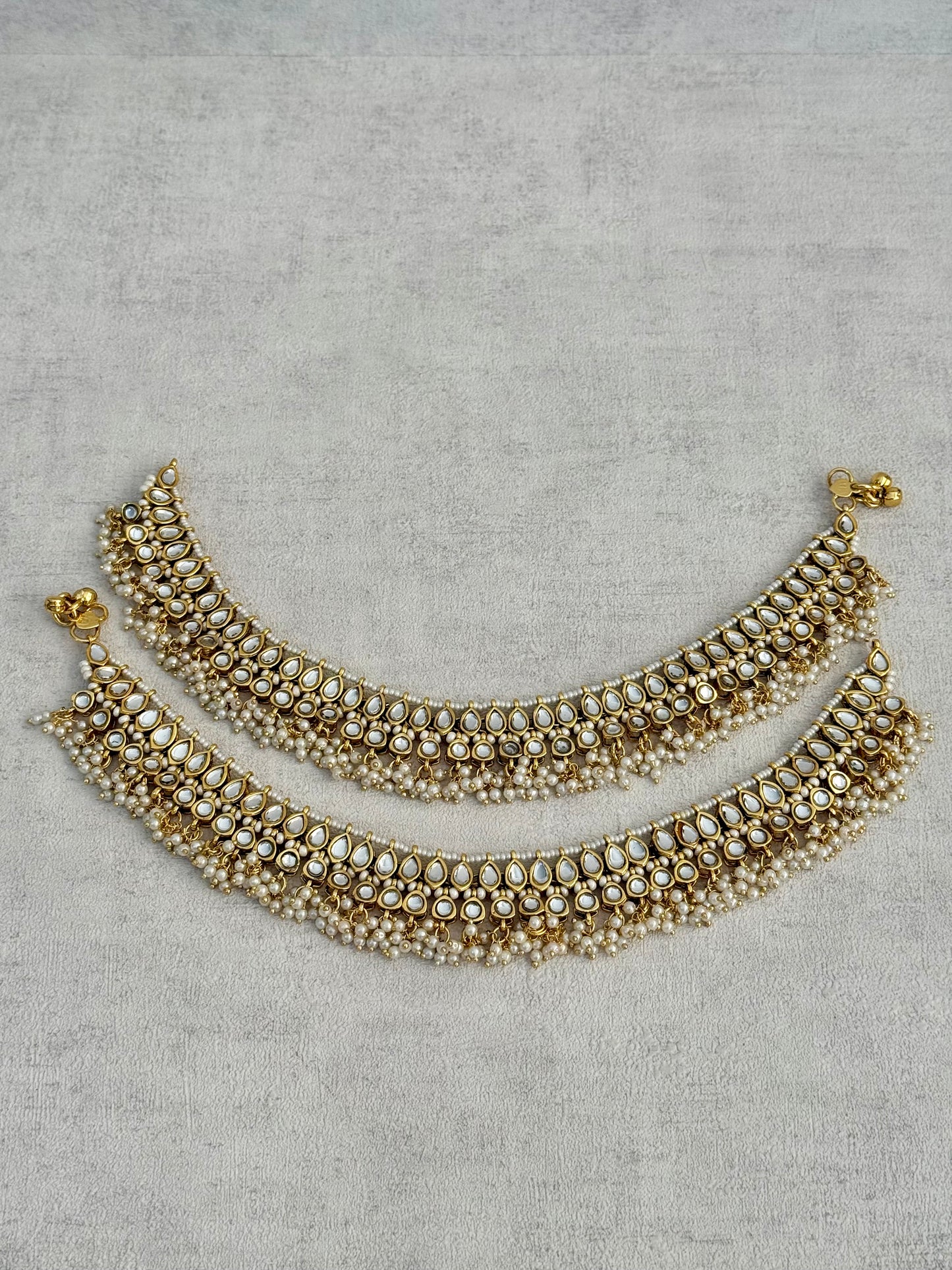 Ayura Designs Zanzi Payals – Kundan Teardrop Anklets with Pearl Cluster Detailing
