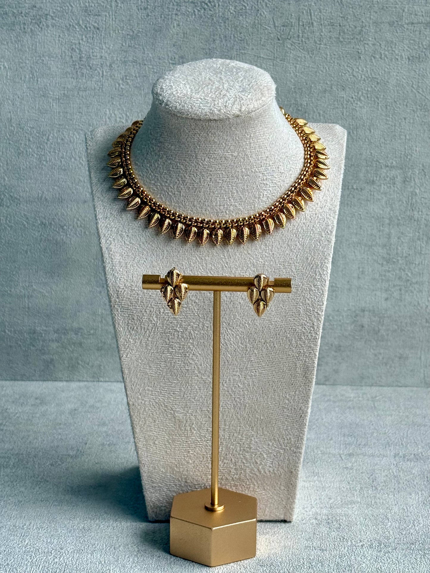 Ayura Designs Hiral Set – Necklace & Earrings with Antique Gold Leaf Motifs