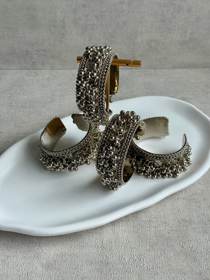 Ayura Designs Jodha Gajra – Oxidised Silver Cuff with Ghungroo Detailing