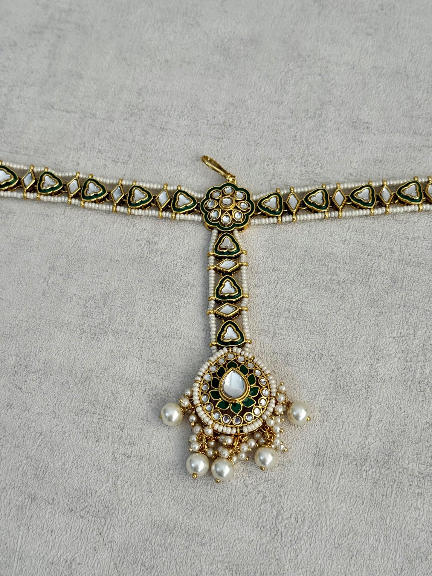 Ayura Designs Kassu Tikka Sheeshphool – Kundan & Green Enamel Headpiece with Pearl Drops