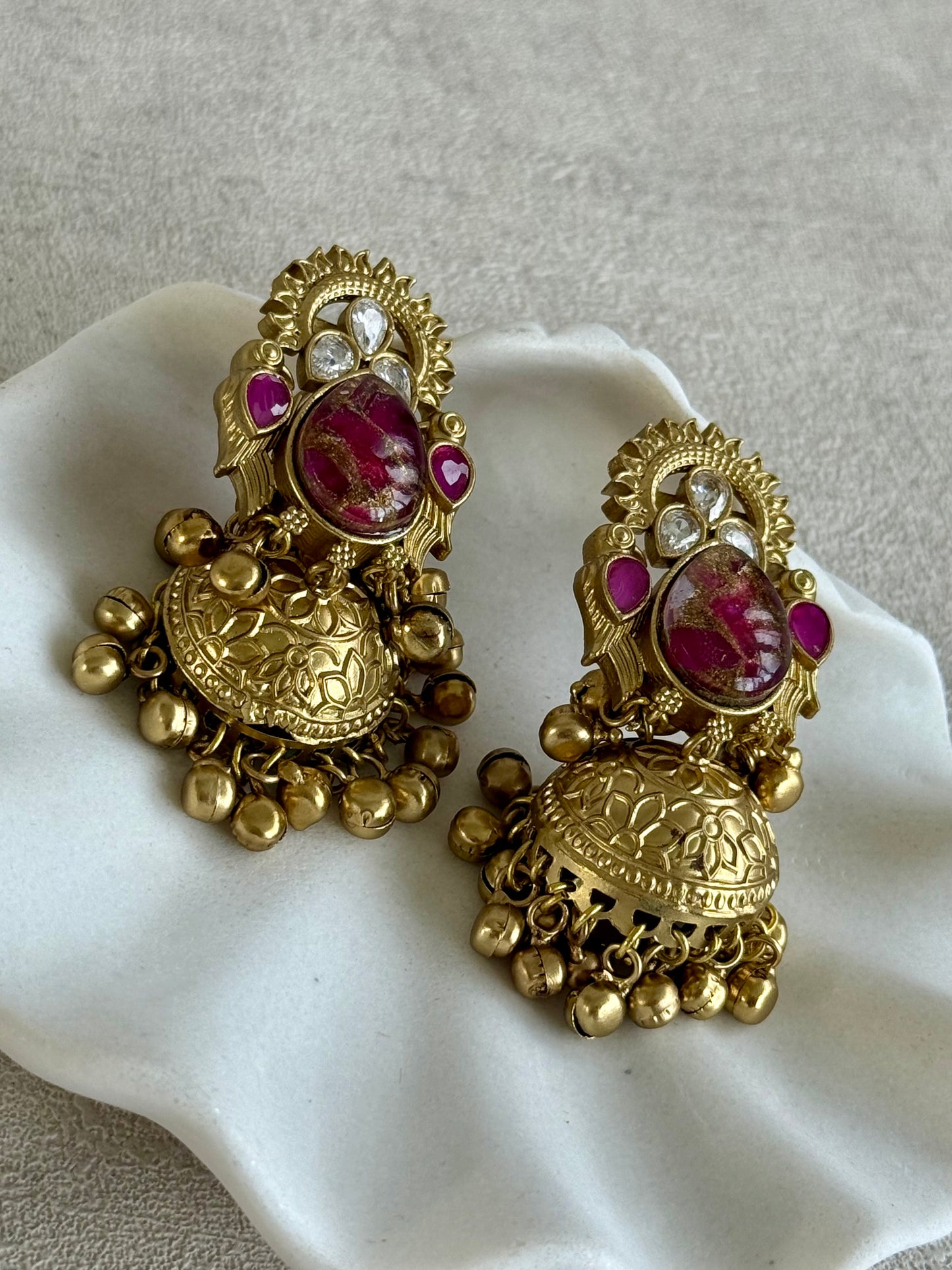 Ayura Designs Avleen Earrings – Berry Pink Marble with Antique Gold Finish & Kundan Detailing