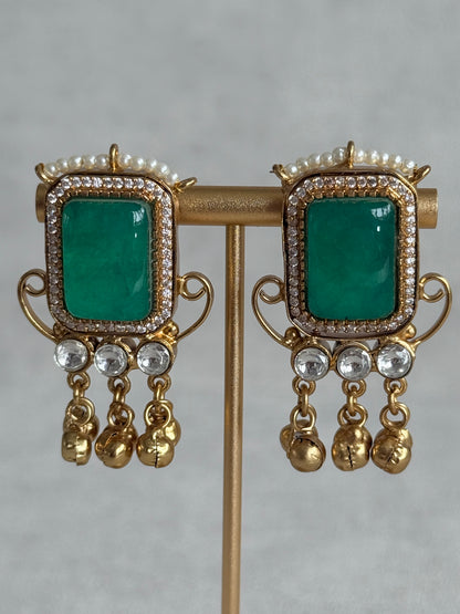 Ayura Designs Aleena Earrings – Emerald Green Stone Stud Earrings with Pearls & Ghungroo Detailing