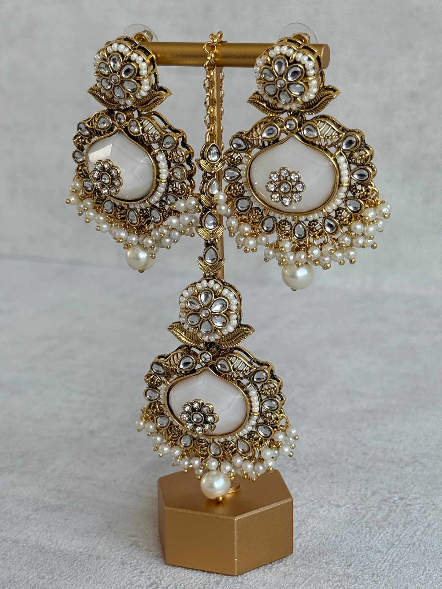 Ayura Designs Asra Tikka Set with Earrings – Ivory Stone, Kundan & Pearl Detailing