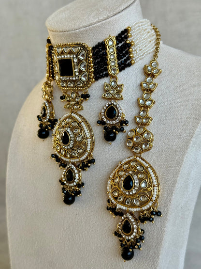 Ayura Designs Zarmeen Choker Set with Earrings & Tikka – Mirror-Cut Stones, Antique Gold Finish and Black Beads