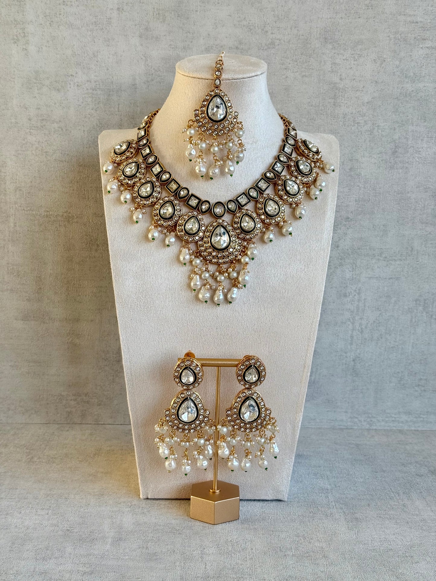 Ayura Designs Ishyat Set with Necklace, Earrings & Tikka – Kundan Detailing, Ivory Pearl Drops
