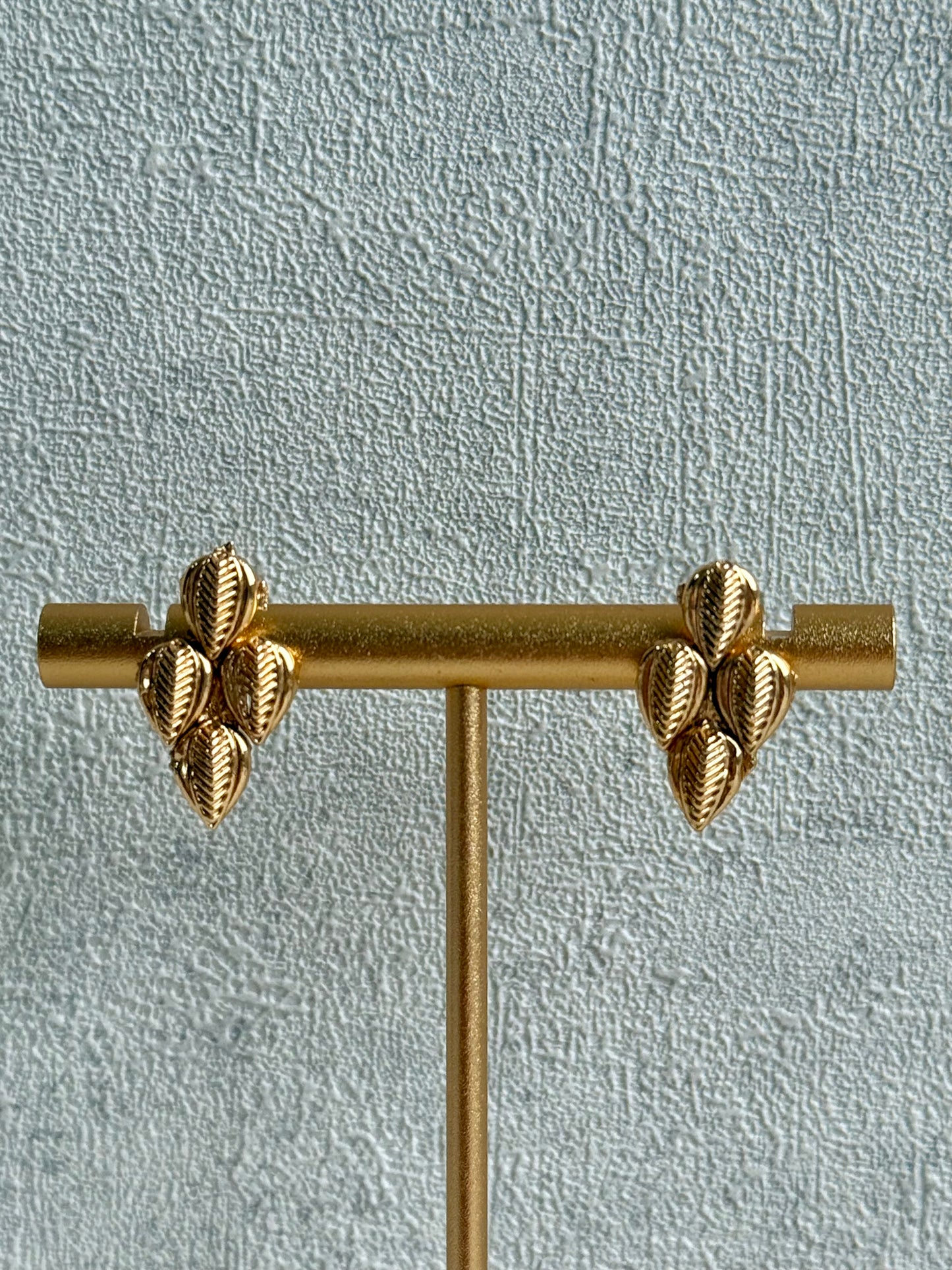 Ayura Designs Hiral Set – Necklace & Earrings with Antique Gold Leaf Motifs