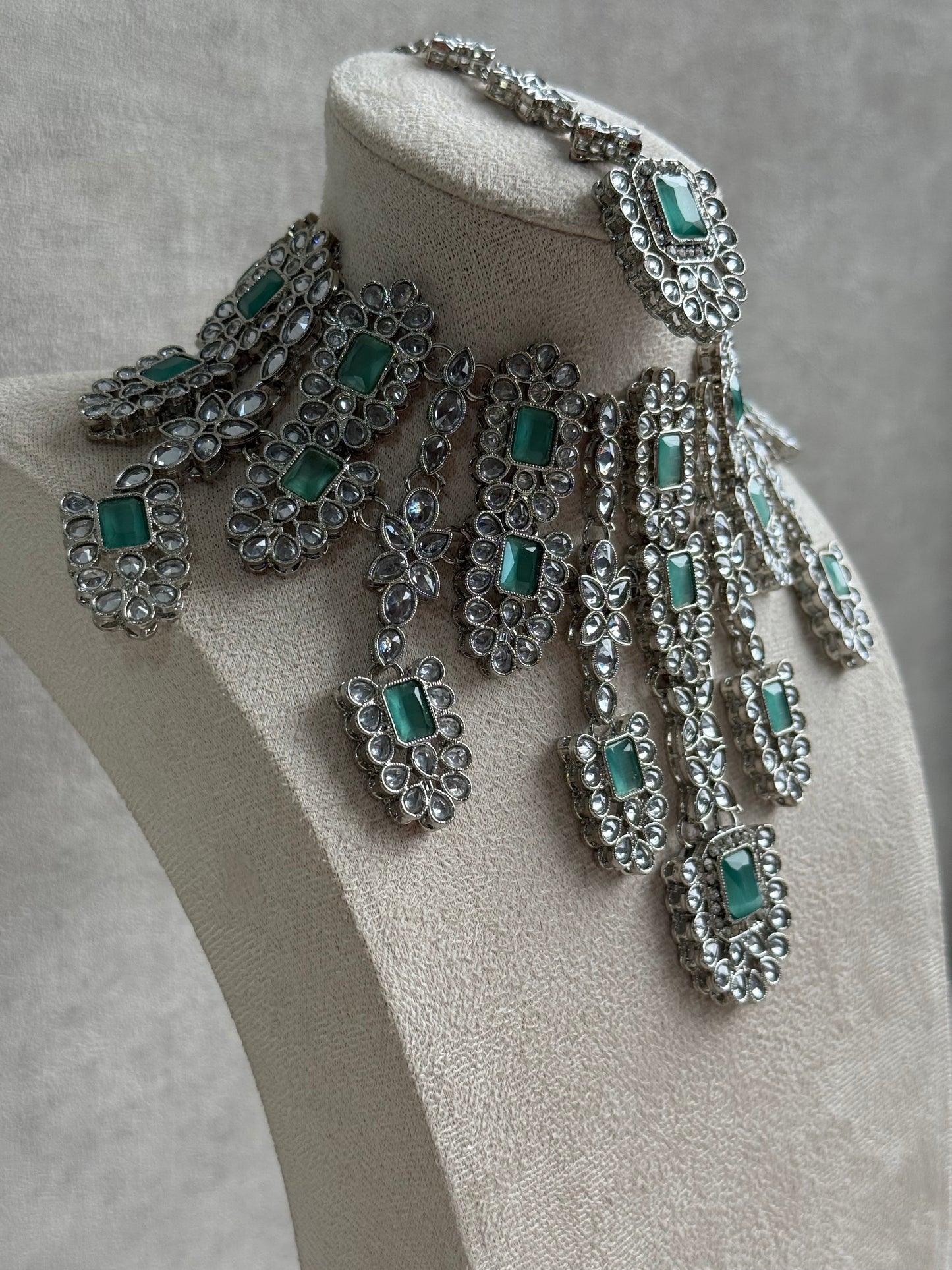 Ayura Designs Zinnia Set – Necklace, Earrings & Tikka with Mint Green Stones and Mirror-Cut Polki in Silver Finish