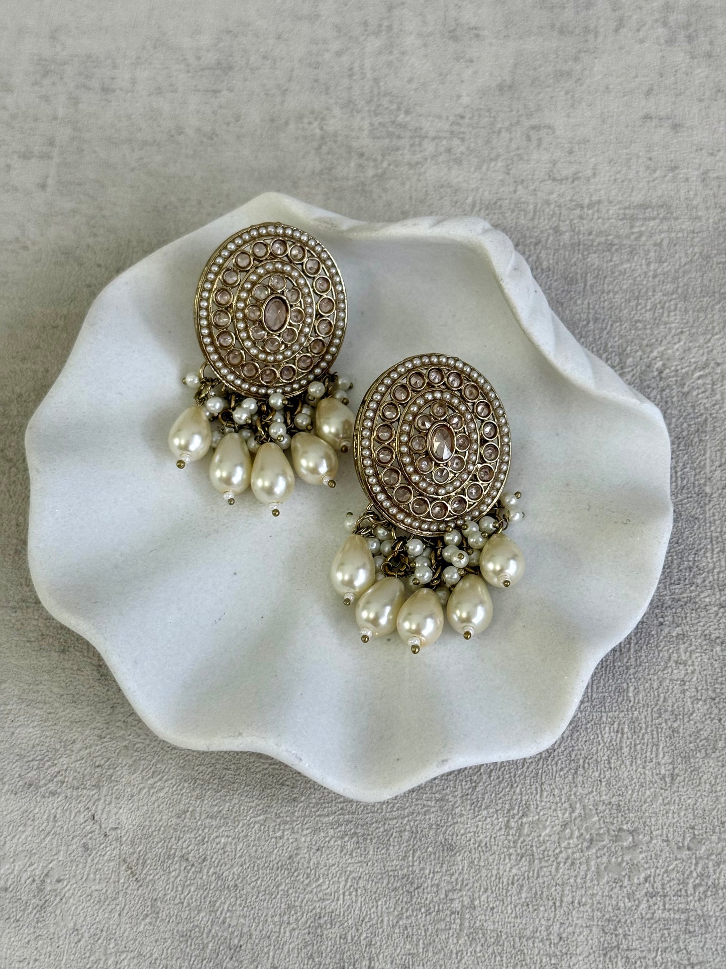 Ayura Designs Aynoor Bloom Circle Earrings – Antique Gold Finish with Mirror-Cut Stones & Pearl Drops
