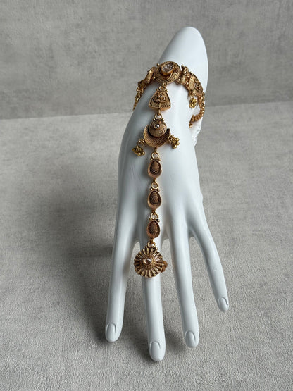 Ayura Designs Rewa Haathphool – Set of 2 Antique Gold Filigree Hand Ornament with Kundan Detailing