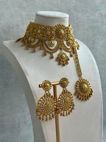 Ayura Designs Sahiban Set – Antique Gold Choker, Earrings & Tikka with Textured Filigree Motifs