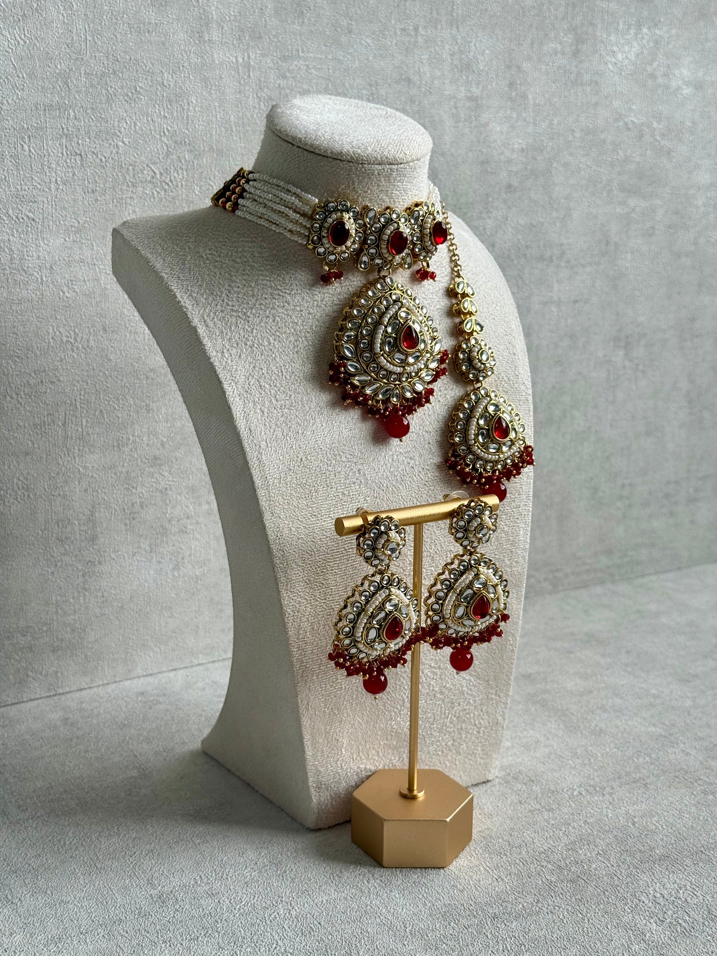 Ayura Designs Tehreem Set with Necklace, Earrings & Tikka – Mirror-Cut Stones, Ruby Red Beads & Antique Gold Finish
