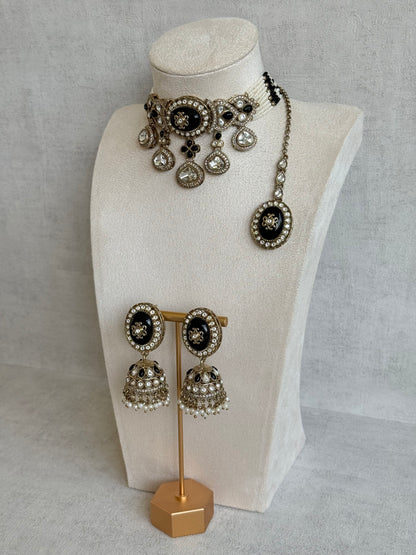 Ayura Designs Myra Choker Set with Earrings & Tikka – Black Kundan & Pearl Detailing