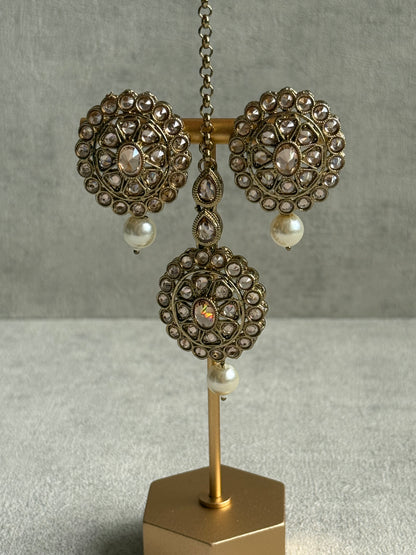 Ayura Designs Sania Set with Necklace, Earrings & Tikka – Champagne Kundan Stones & Antique Gold Finish