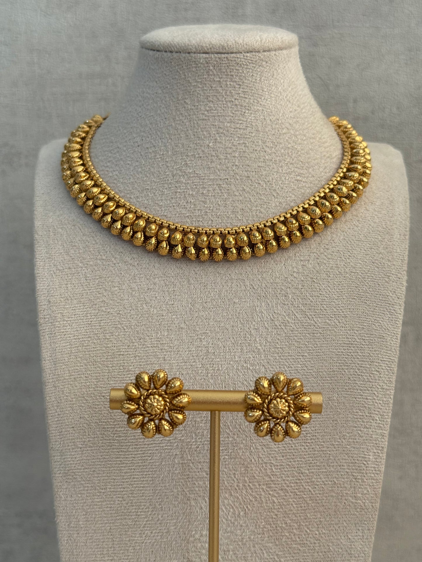 Ayura Designs Kanchan Set with Stud Earrings – Antique Gold Finish & Teardrop Detailing