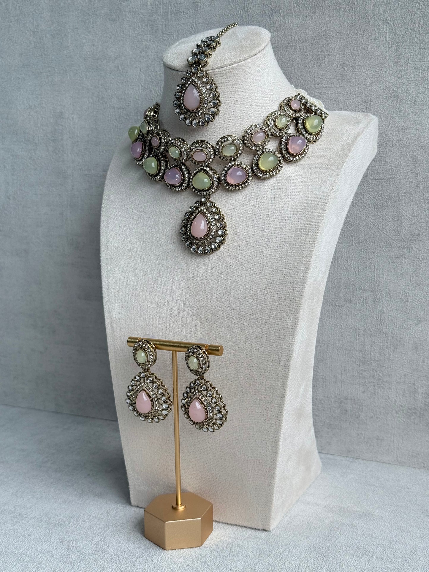 Ayura Designs Tamara Set with Necklace, Earrings & Tikka – Blush Pink & Pistachio Green Stones with Kundan Detailing in Antique Gold Finish