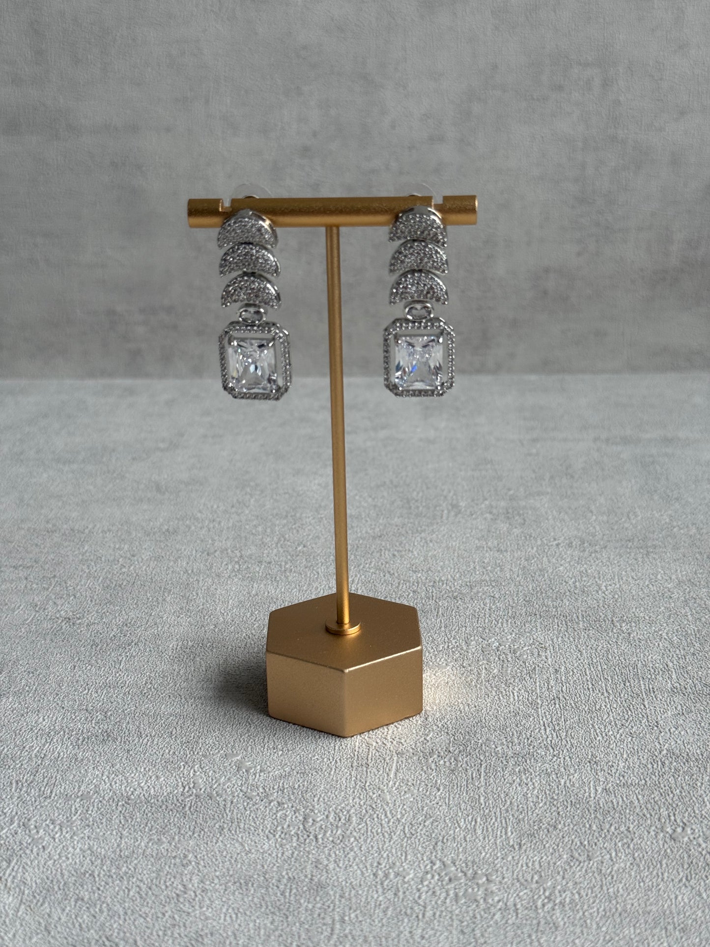 Ayura Designs Arabella Set – Silver Necklace & Earrings with Moissanite Stones