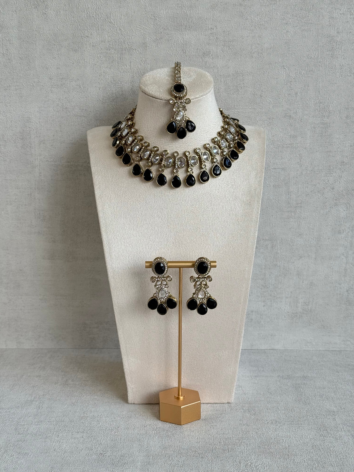 Ayura Designs Ava Necklace Set with Earrings & Tikka – Black Stone & Mirror-Cut Necklace Set in Antique Gold Finish