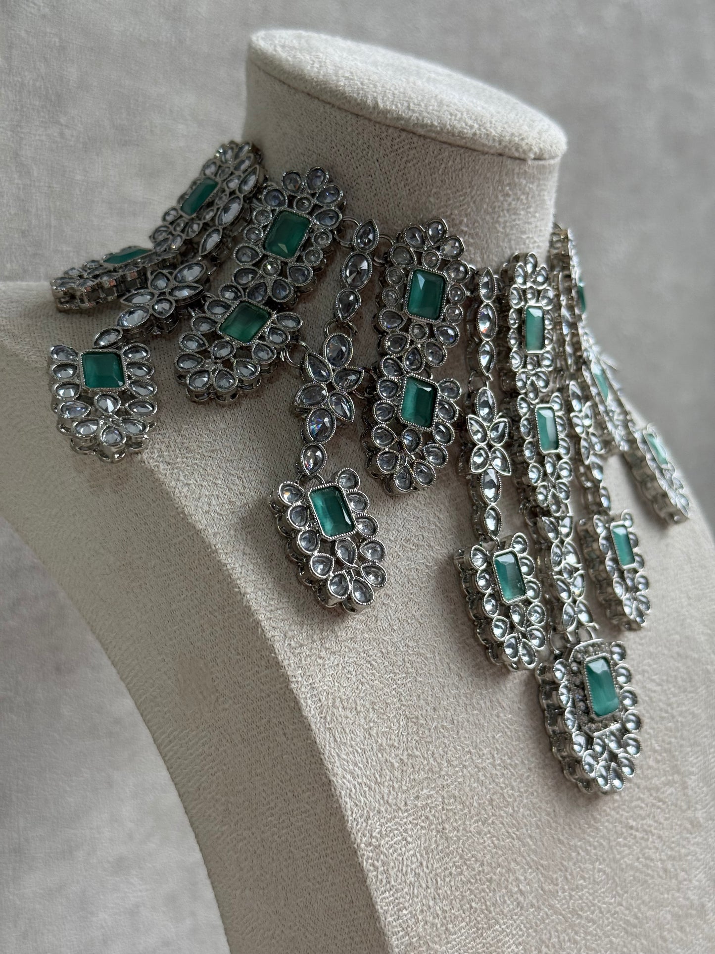 Ayura Designs Zinnia Set – Necklace, Earrings & Tikka with Mint Green Stones and Mirror-Cut Polki in Silver Finish