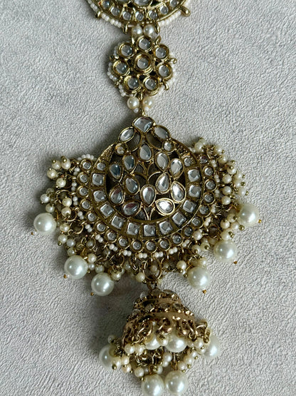 Ayura Designs Laraib Parandi – Mirror-Cut Kundan with Pearl Drops in Antique Gold Finish