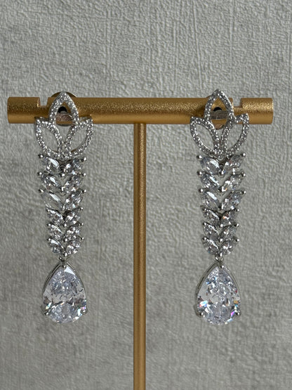 Ayura Designs Anastasia Set – Silver Necklace & Earrings with Teardrop Crystals & Leaf Motif Design