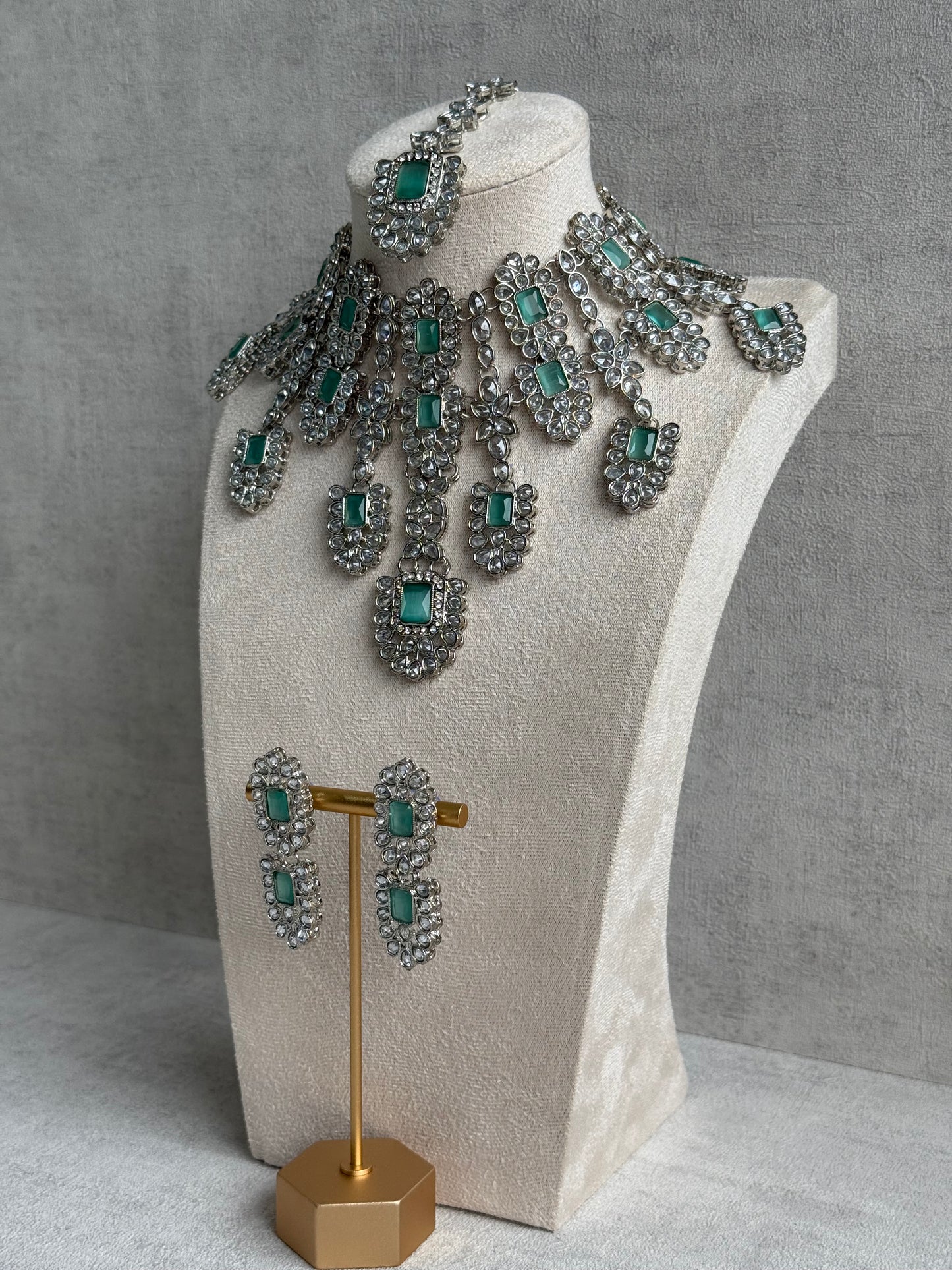 Ayura Designs Zinnia Set – Necklace, Earrings & Tikka with Mint Green Stones and Mirror-Cut Polki in Silver Finish