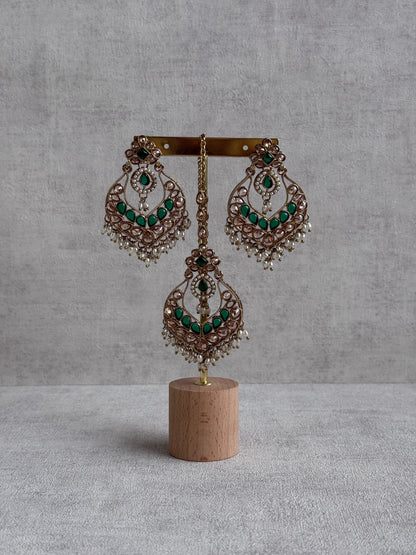 Ayura Designs Damini Tikka Set – Mirror-Cut Kundan Earrings & Tikka with Emerald Green Enamel and Pearl Detailing