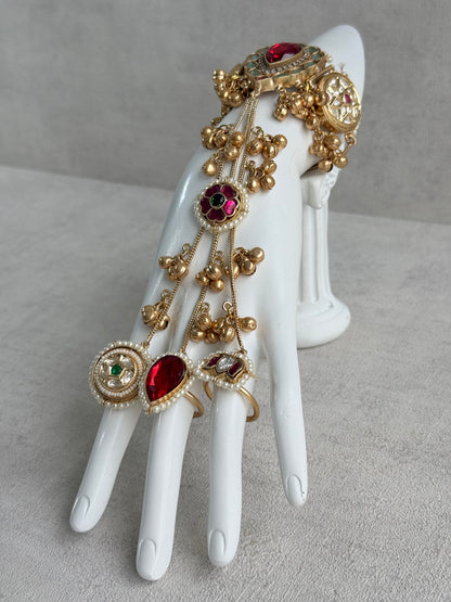 Ayura Designs Ekavira Haathphool Set of 2 – Kundan Style Hand Harness with Ruby Red, Rani Pink & Green Stones, Ghungroo Detailing & Pearls