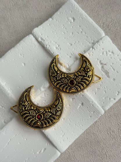 Ayura Designs Jivani Hair Pins – Ornate Crescent Moon Design with Ruby  Stones & Antique Gold Finish