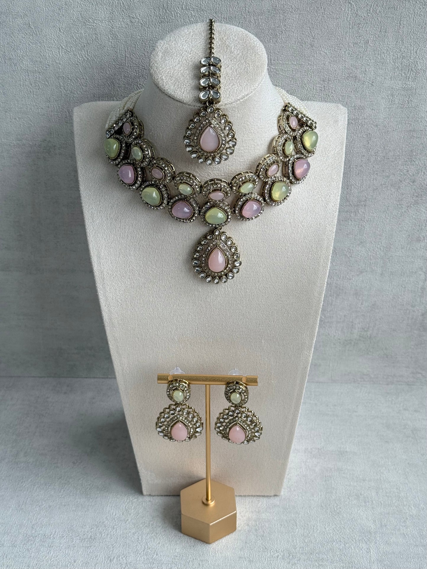 Ayura Designs Tamara Set with Necklace, Earrings & Tikka – Blush Pink & Pistachio Green Stones with Kundan Detailing in Antique Gold Finish
