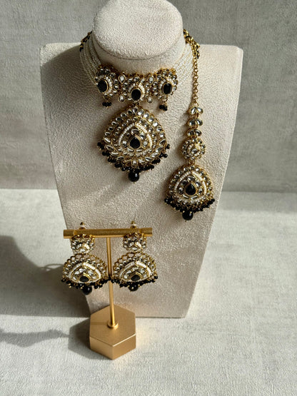 Ayura Designs Tehreem Set with Necklace, Earrings & Tikka – Mirror-Cut Stones, Black Beads & Antique Gold Finish