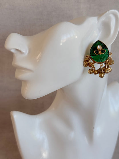 Ayura Designs Aykai Earrings – Emerald Green Carved Teardrop Stud Earrings with Clear Kundan Stones and Gold Ghungroo Drops