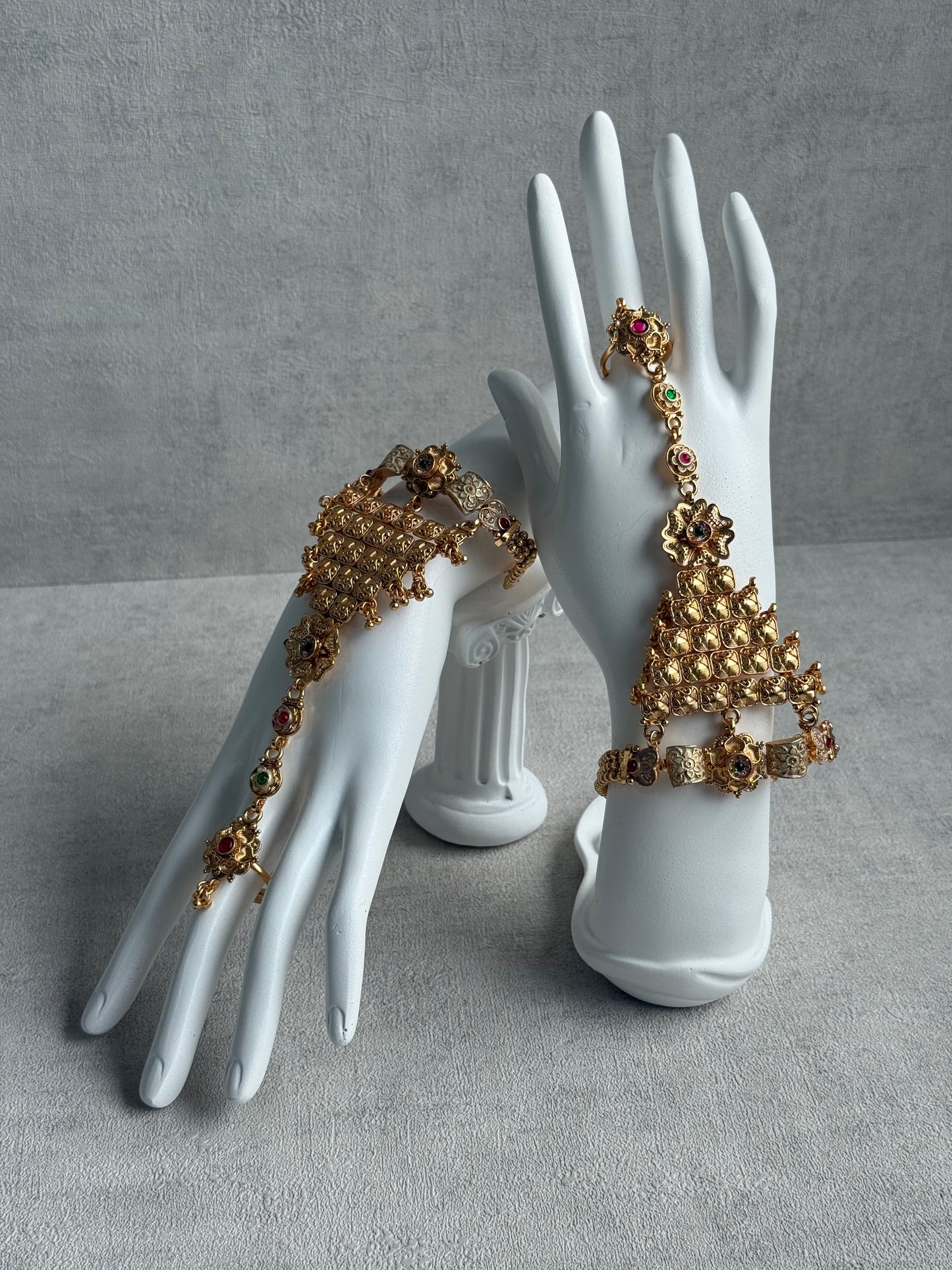 Ayura Designs Tripta Haathphool – Set of 2 Antique Gold Floral Hand Ornament with Multicolour Stones