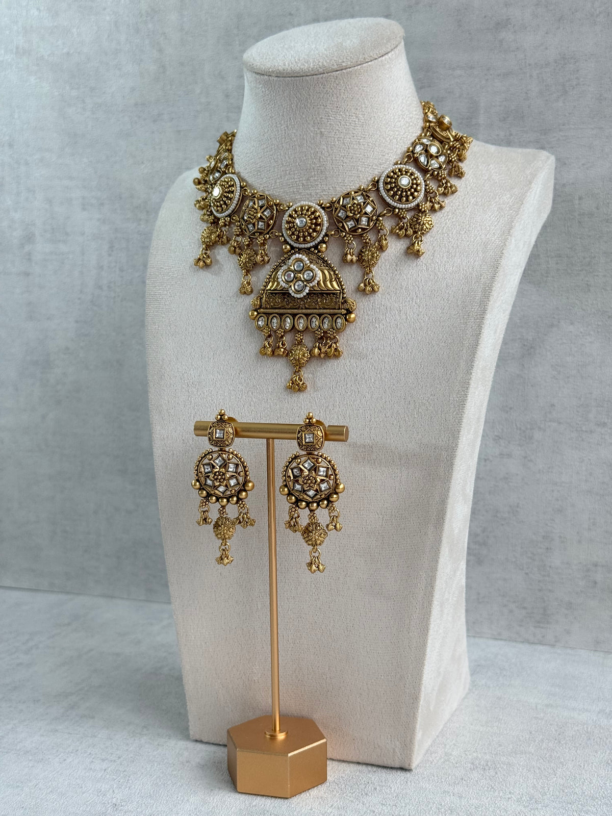 Ayura Designs Kriti Necklace Set with Earrings – Antique Gold Kundan Design with Ivory Pearls & Ghungroo Detailing