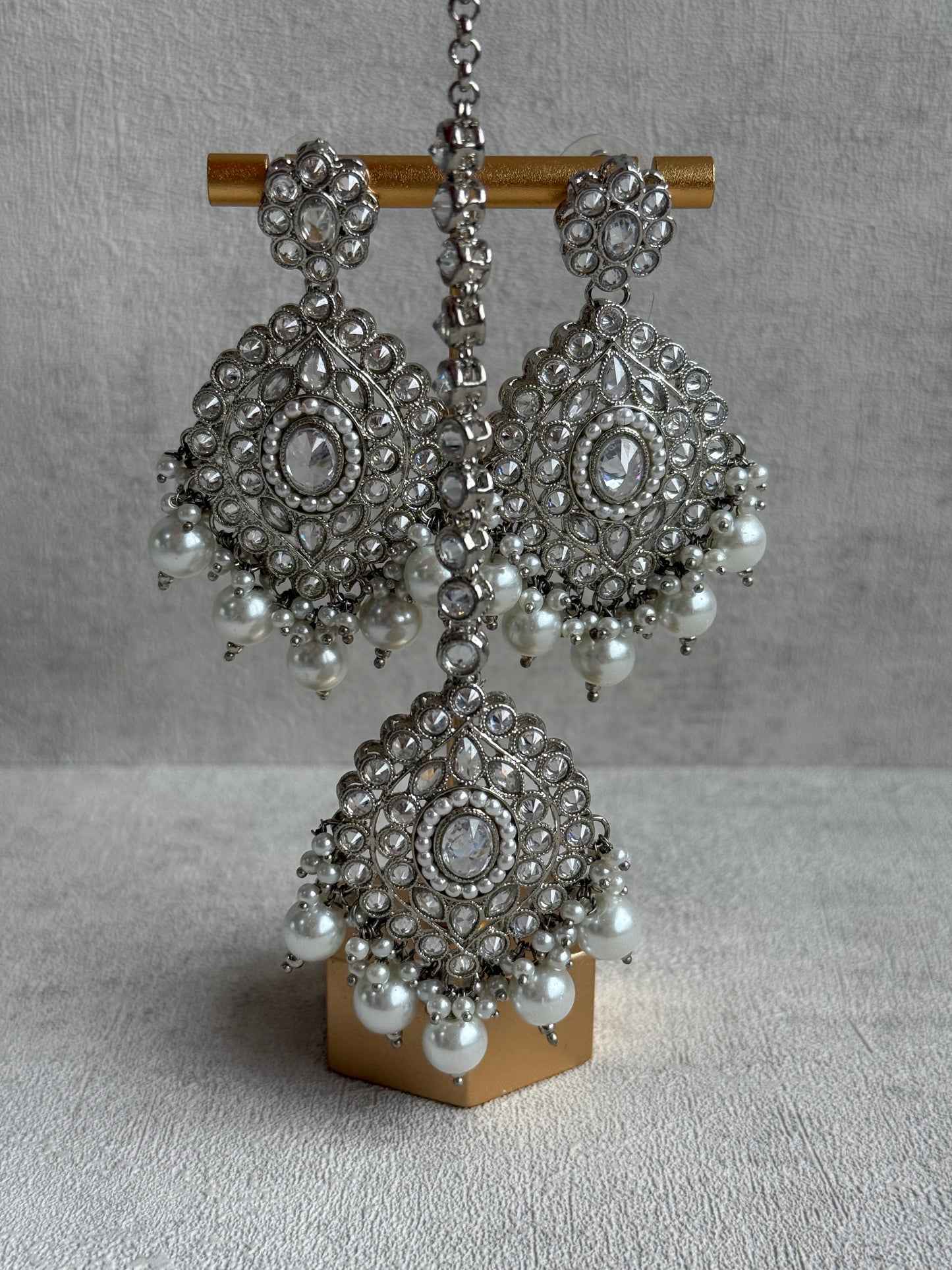 Ayura Designs Palki Set – Choker, Earrings & Tikka with Mirror-Cut Stones, Pearl Detailing & Silver Finish