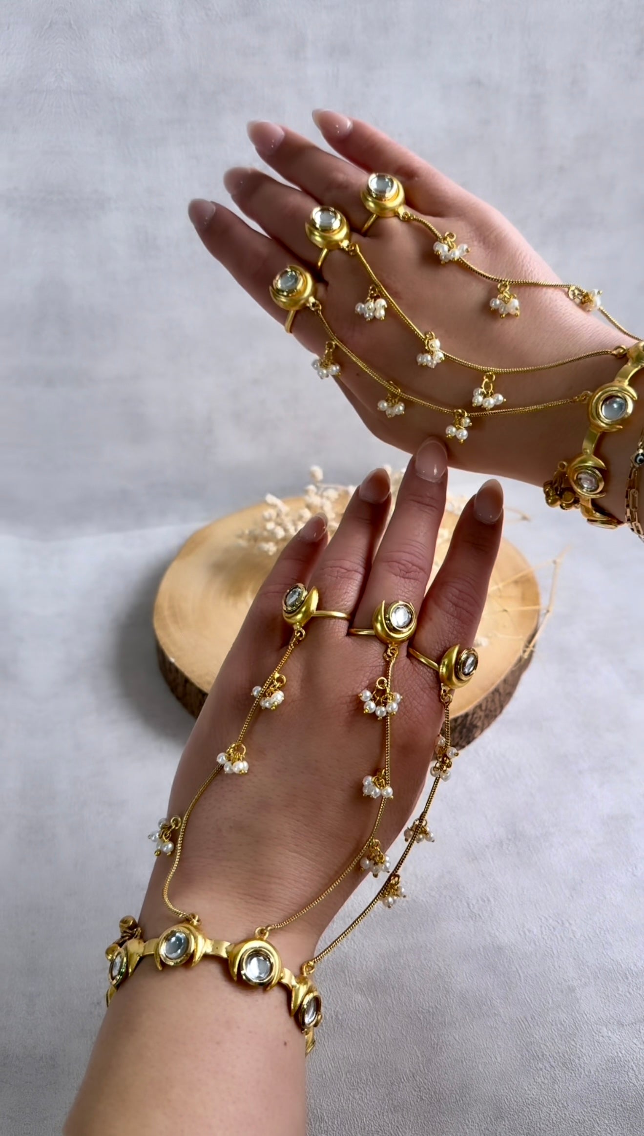 Ayura Designs Chand Haathphool – Antique Gold Hand Harness with Kundan-Style Mirror-Cut Stones & Pearl Detailing