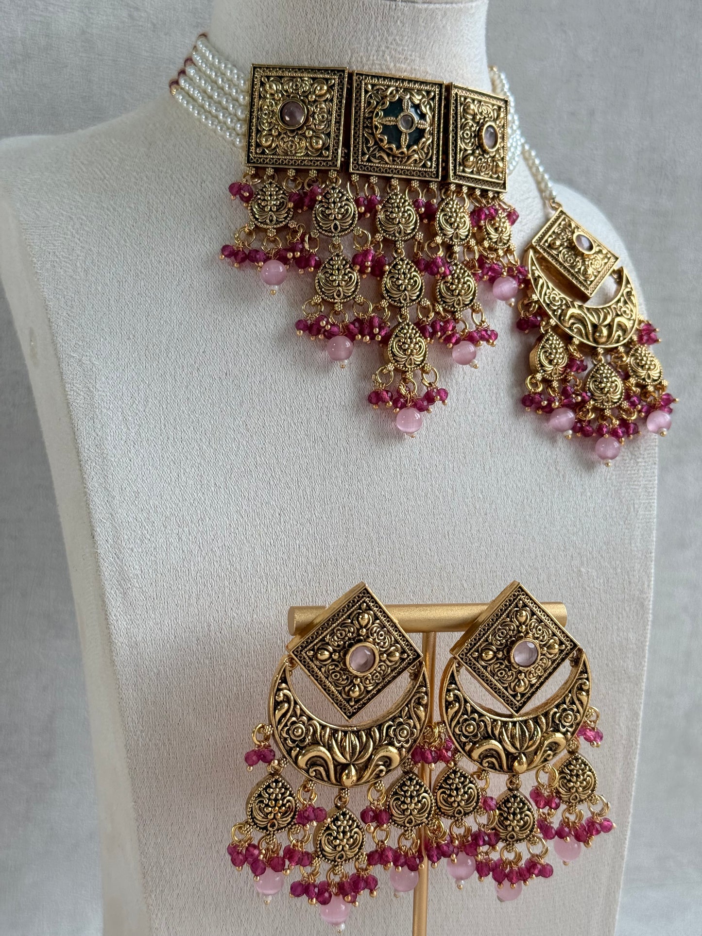 Ayura Designs Samera Choker Set with Earrings & Tikka – Rani Pink & Blush Pink Beads, Green Centre Stone, Floral Motifs & Antique Gold Finish